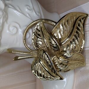 Vintage 60s Tortolani Pendant Leaf Cluster Large Gold Signed Statement Necklace